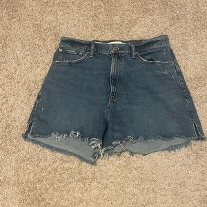 Abercrombie Curve Love